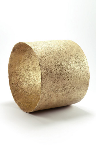 ｢奥行きのある円｣ 陶、金粉、金箔 2013年 42×42×40cm